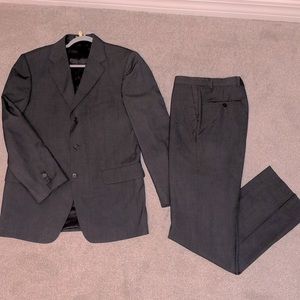 Luxurious European made 100% lana wool suit